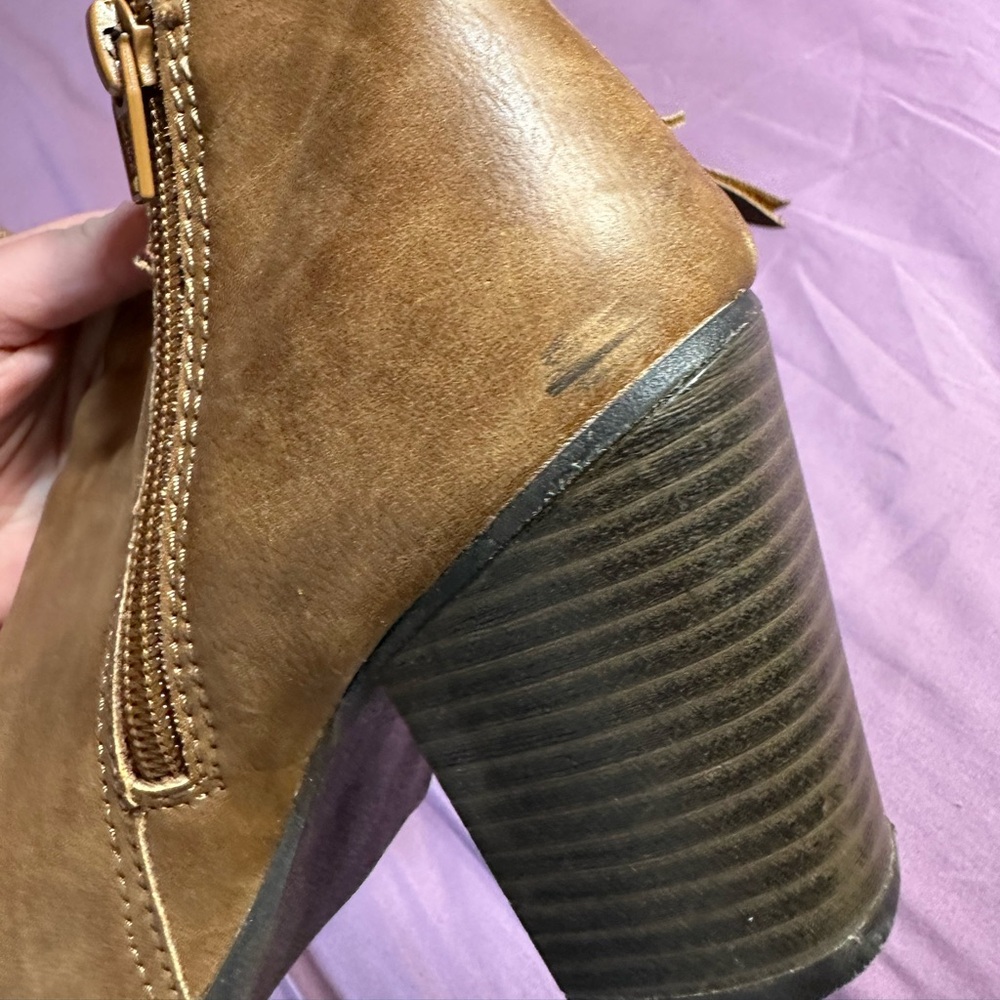 Target size 7 heeled booties super adorable and comfortable!! - Picture 5 of 9